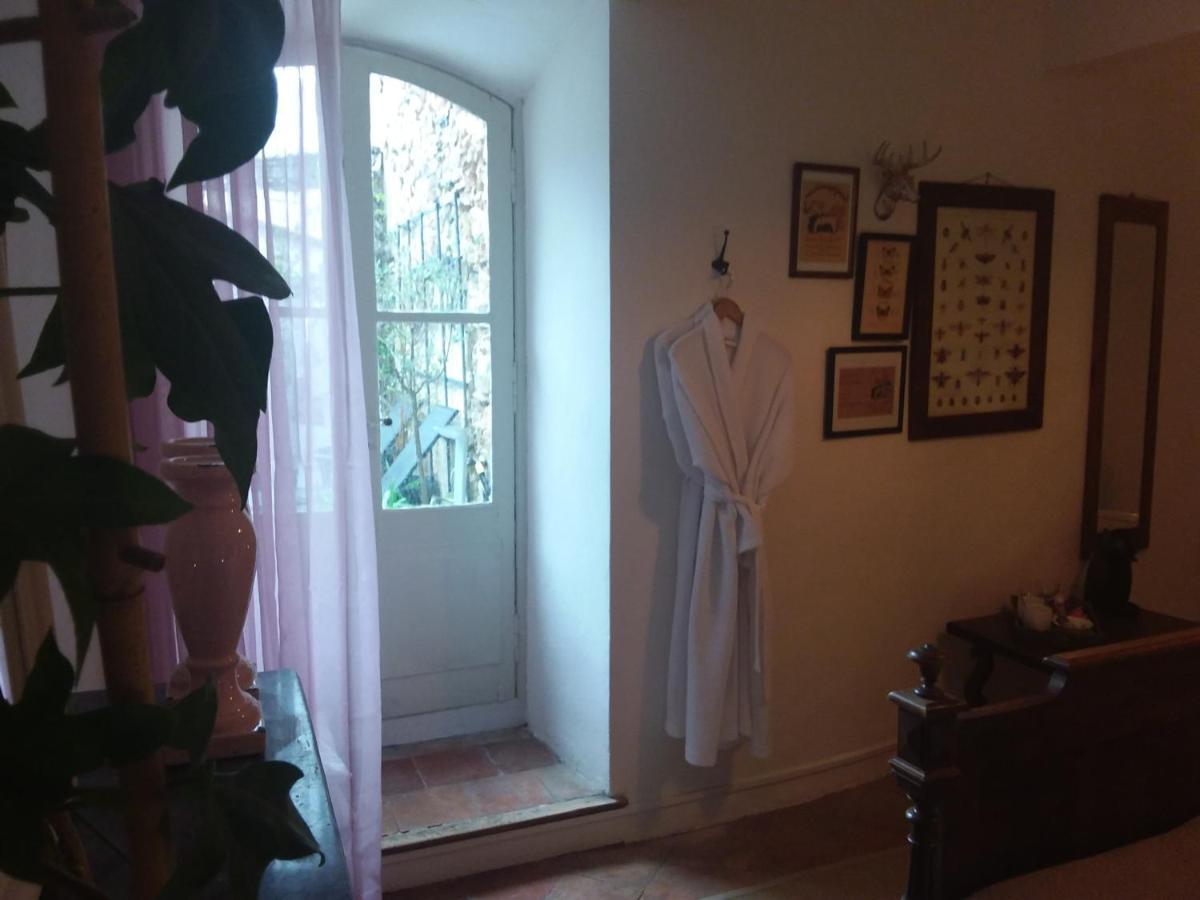 L'Ancienne Boulangerie Bed & Breakfast Caunes-Minervois ภายนอก รูปภาพ